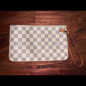 Louis Vuitton Pochette
